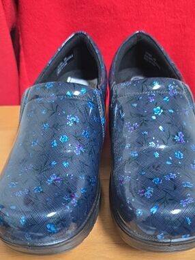 Black Floral Glitter Slip-On Clogs